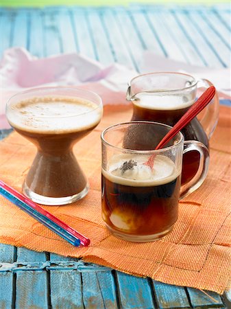 Moka Capuccino and iced coffee Foto de stock - Con derechos protegidos, Código: 825-05837114