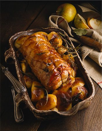 roast not turkey - roast with baked apples Stock Photo - Rights-Managed, Code: 825-05985469