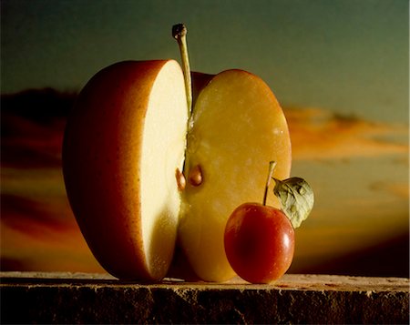painting (work of art) - apple and plum Stock Photo - Rights-Managed, Code: 825-05985504