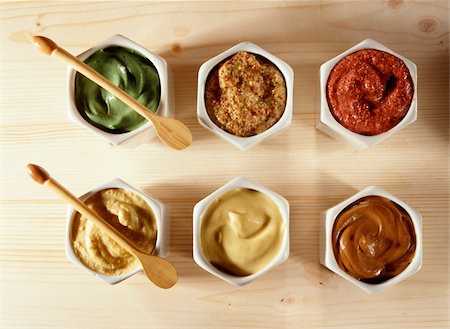 food top view wood - Selection of mustards Foto de stock - Con derechos protegidos, Código: 825-05985574