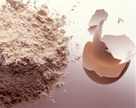 simsearch:825-05985057,k - broken egg and flour Stock Photo - Rights-Managed, Code: 825-05985629