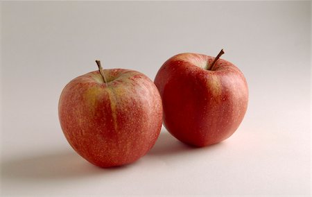 duet - royal gala apples Foto de stock - Con derechos protegidos, Código: 825-05985796