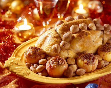 capon with apples and chestnuts Stock Photo - Rights-Managed, Code: 825-05985857