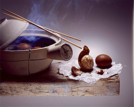 oeuf en marbre, fumer cocotte chinois Photographie de stock - Rights-Managed, Code: 825-05985957