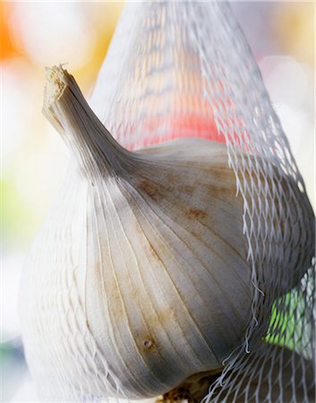 simsearch:825-02302544,k - head of garlic Stock Photo - Rights-Managed, Code: 825-05985950