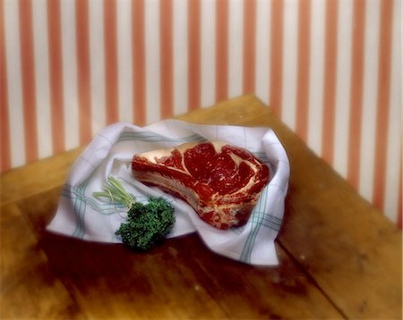 simsearch:652-03801787,k - raw rib of beef Foto de stock - Con derechos protegidos, Código: 825-05985995