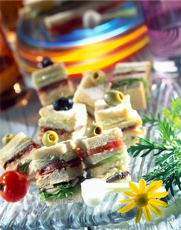 party dish - Club sandwiches Stock Photo - Rights-Managed, Code: 825-05986110