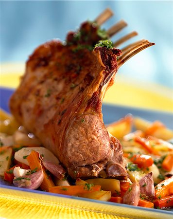 simsearch:825-03627991,k - Loin of lamb with new vegetables Stock Photo - Rights-Managed, Code: 825-05986128