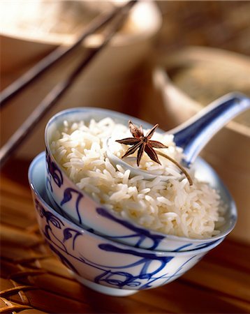 simsearch:825-05985664,k - bowl of rice Fotografie stock - Rights-Managed, Codice: 825-05986164