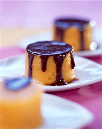 simsearch:825-05987490,k - Sweet potato flan with chocolate sauce Stock Photo - Rights-Managed, Code: 825-05986216