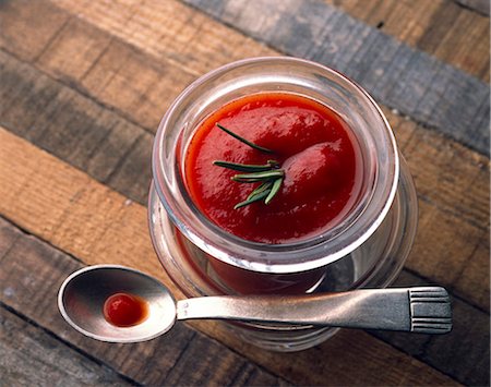salsa - Tomato sauce Foto de stock - Con derechos protegidos, Código: 825-05986266