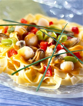 simsearch:825-05986458,k - Fresh tagliatelles with seafood Stock Photo - Rights-Managed, Code: 825-05986894