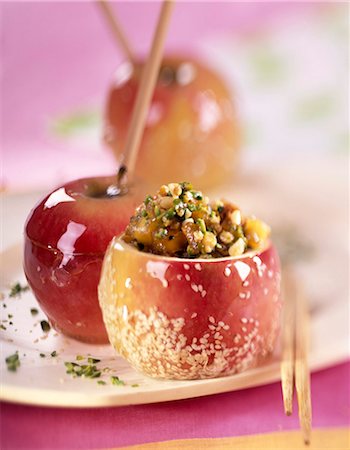 Toffee apple stuffed with pistachios Stock Photo - Rights-Managed, Code: 825-05987397