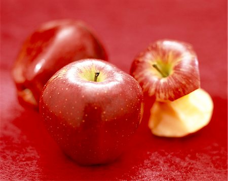 red apple bite - Red apples Stock Photo - Rights-Managed, Code: 825-05987403