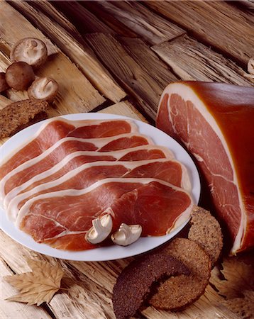 photocuisine - raw Bavarian ham Stock Photo - Rights-Managed, Code: 825-05987625