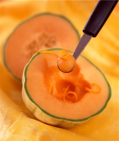 simsearch:825-02308416,k - Melon with pepper and orange zest Foto de stock - Direito Controlado, Número: 825-05987756