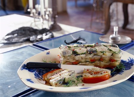 fish terrine - Herring terrine with fromage frais mayonnaise Foto de stock - Con derechos protegidos, Código: 825-05988032