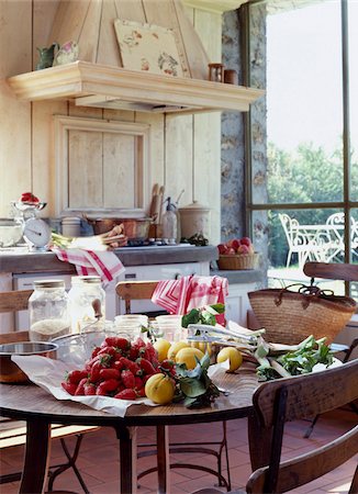 patio window - Jam making in kitchen Stock Photo - Rights-Managed, Code: 825-05988041