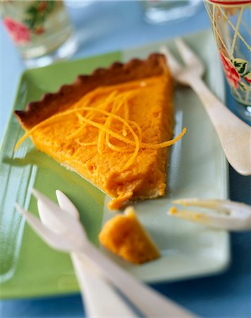 simsearch:825-05811550,k - Slice of carrot and cardamom tart Stock Photo - Rights-Managed, Code: 825-05988174