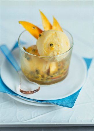 fruit sherbet - Scoops of papaya and mango sorbet Stock Photo - Rights-Managed, Code: 825-05988202