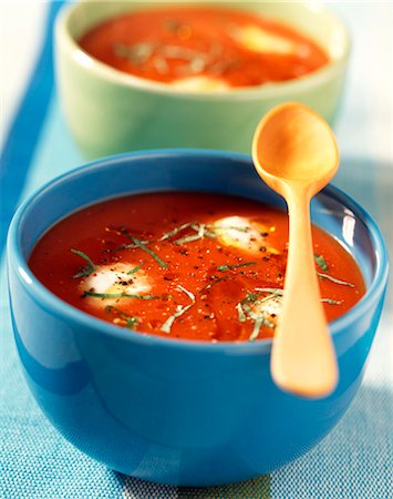 Creamed tomato soup with green pepper and Mozzarella Stock Photo - Rights-Managed, Code: 825-05988438