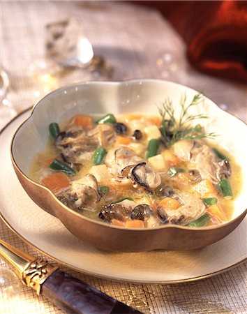 Oyster soup with vegetables Stock Photo - Rights-Managed, Code: 825-05988929