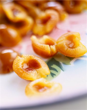 simsearch:825-07078253,k - Mirabelle plums Stock Photo - Rights-Managed, Code: 825-05989562