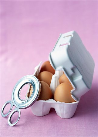 simsearch:825-07077825,k - box of eggs Stock Photo - Rights-Managed, Code: 825-05989807