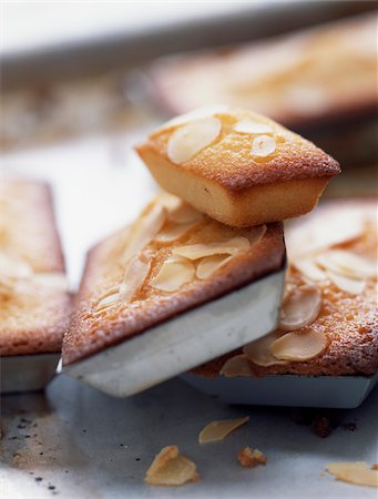 simsearch:652-05807432,k - boudoirs aux amandes Photographie de stock - Rights-Managed, Code: 825-05990447