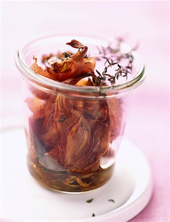 simsearch:825-02303254,k - preserved shallots with herbs Stock Photo - Rights-Managed, Code: 825-05990455