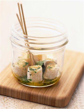 simsearch:825-05815301,k - corks marinated in olive oil Fotografie stock - Rights-Managed, Codice: 825-05990462