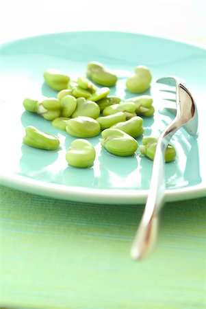 simsearch:825-05986661,k - fresh broad beans Stock Photo - Rights-Managed, Code: 825-05990891