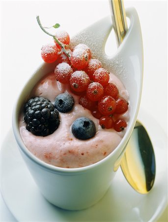 simsearch:825-02307688,k - summer fruit mousse Stock Photo - Rights-Managed, Code: 825-05990921