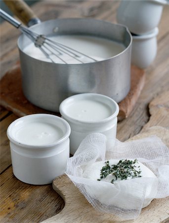saucepan - Home-made yoghurts Stock Photo - Rights-Managed, Code: 825-06045941