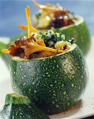 stuffed vegetable - Round zucchinis stuffed with chanterelles Stock Photo - Rights-Managed, Code: 825-06046007