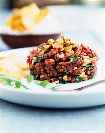 simsearch:825-05813041,k - Beef tartare with crushed walnuts Stock Photo - Rights-Managed, Code: 825-06046334