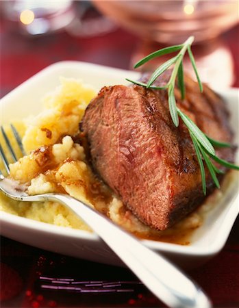 simsearch:825-02304591,k - Duck magret with homemade mashed potatoes Stock Photo - Rights-Managed, Code: 825-06046437