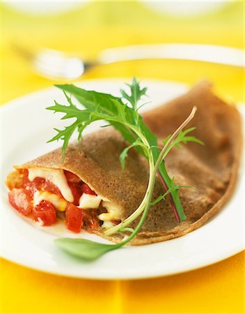 simsearch:825-06815505,k - Tuna,tomato and mozzarella buckwheat flour pancake Stock Photo - Rights-Managed, Code: 825-06046560