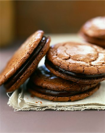 Chocolate macaroons Stock Photo - Rights-Managed, Code: 825-06046724