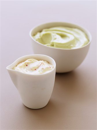 pepper side dish - Pepper-flavored mayonnaise and avocado-flavored mayonnaise Stock Photo - Rights-Managed, Code: 825-06047166