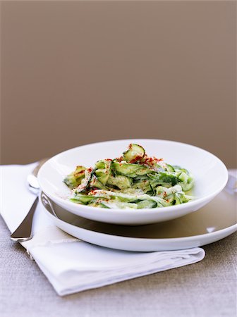 simsearch:825-06047167,k - Zucchini salad with paprika Stock Photo - Rights-Managed, Code: 825-06047167