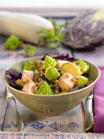 Vegetables and shoots cooked in a wok Stock Photo - Rights-Managed, Code: 825-06047392