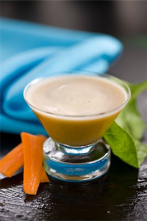 Spinach,carrot and turnip smoothie Stock Photo - Rights-Managed, Code: 825-06047393