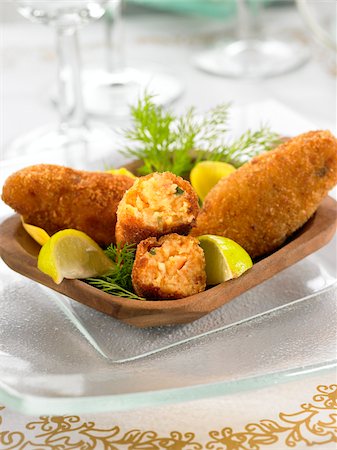 Salmon croquettes Foto de stock - Con derechos protegidos, Código: 825-06047690