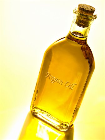 fat oil - Botlle of argan oil Stock Photo - Rights-Managed, Code: 825-06047828