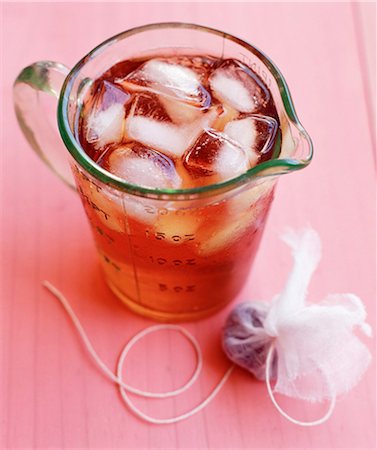 drink iced tea - Jug of iced tea Stock Photo - Rights-Managed, Code: 825-06047894