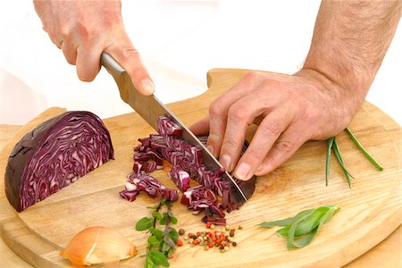 simsearch:652-07655666,k - Person slicing red cabbage Stock Photo - Rights-Managed, Code: 825-06048168