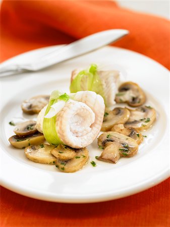 sole (meal) - Rolled sole fillets with button mushrooms Stock Photo - Rights-Managed, Code: 825-06048363