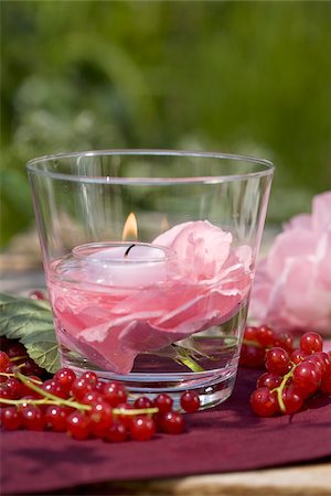 Tealight with a rose Stock Photo - Rights-Managed, Code: 825-06048623