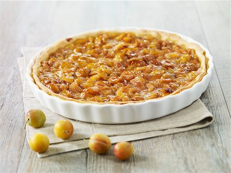 Mirabelle plum tart Foto de stock - Con derechos protegidos, Código: 825-06048681